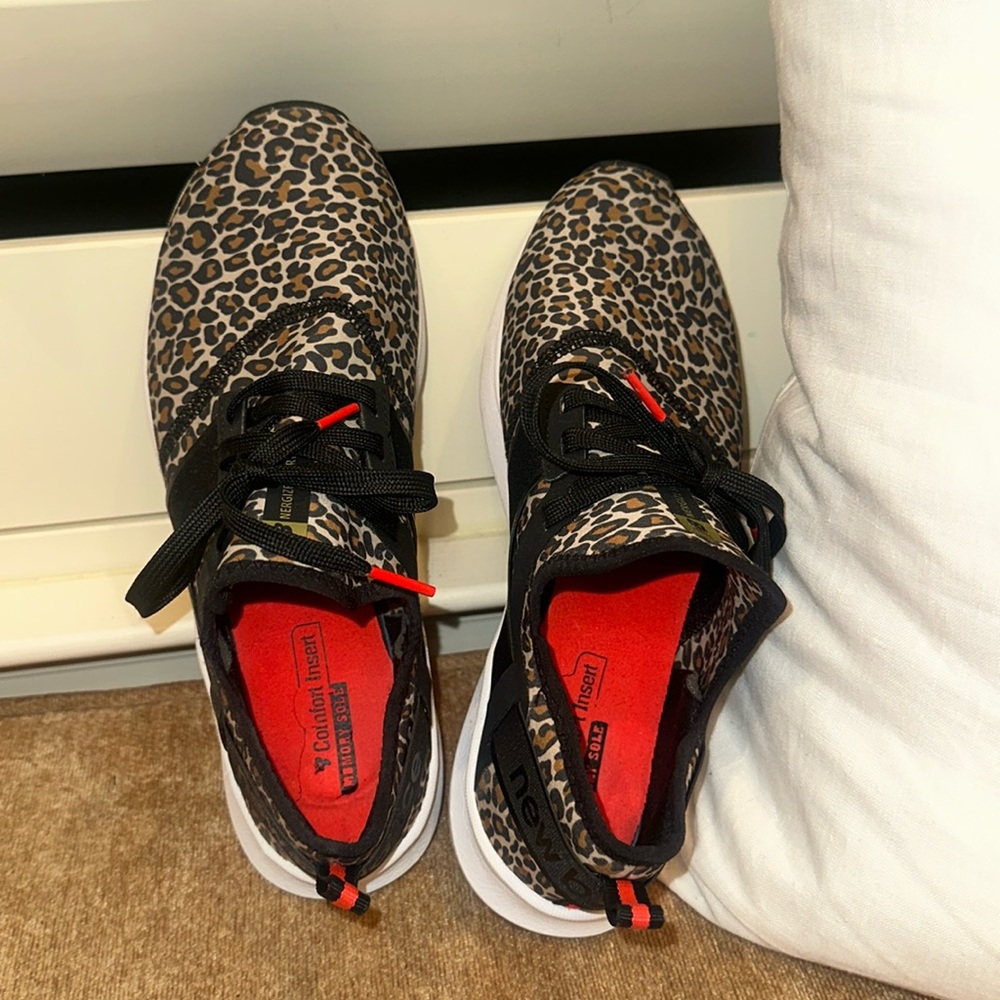 New Balance Nergize tennis shoe leopard -